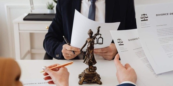 'Grey Divorce' Is on the Rise—And Relationship Experts Think This Is Why