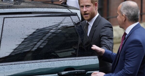 Witness in Prince Harry’s case against Mail publisher claims his ‘confession’ was forged