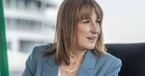 Rachel Reeves Promises to Scrap “Needless Form Filling” in Major Push to Boost UK Business Growth